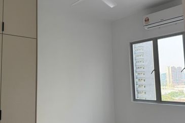 Seri Topaz Apartment