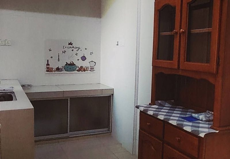 Taman Pinggiran Putra