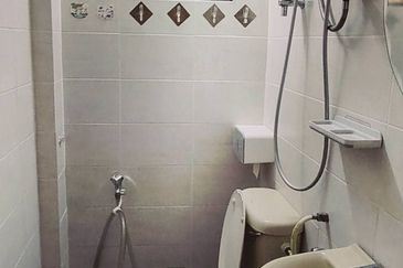 Taman Pinggiran Putra