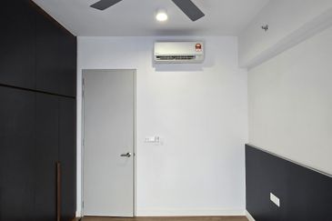 THE PULSE RESIDENCE & THE PULSE