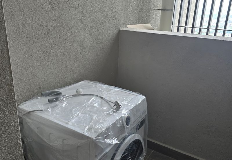 THE PULSE RESIDENCE & THE PULSE