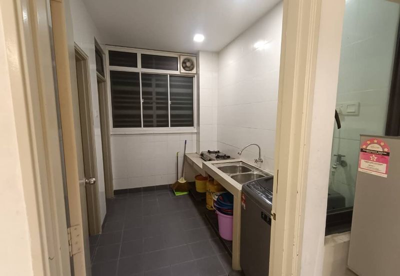 Zefer Hill Residence