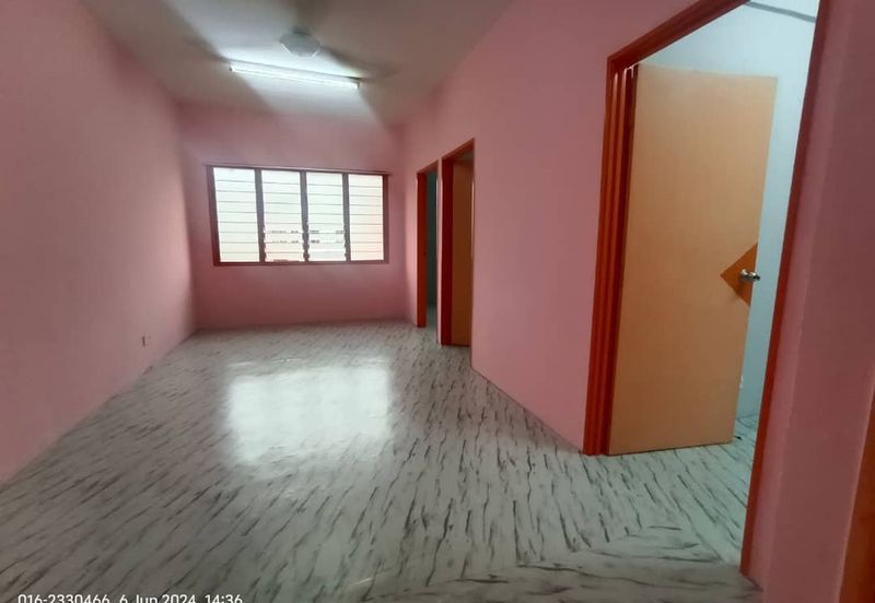 Sri Dahlia Apartment