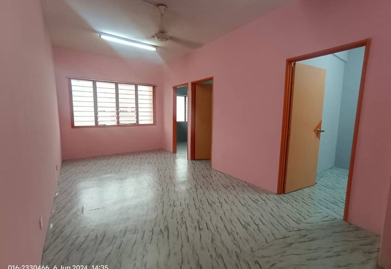 Sri Dahlia Apartment