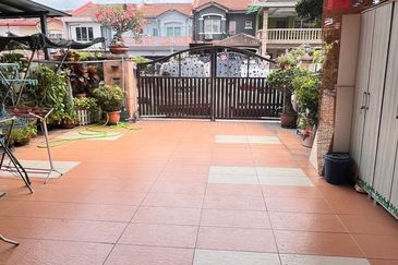 Taman Saujana Puchong