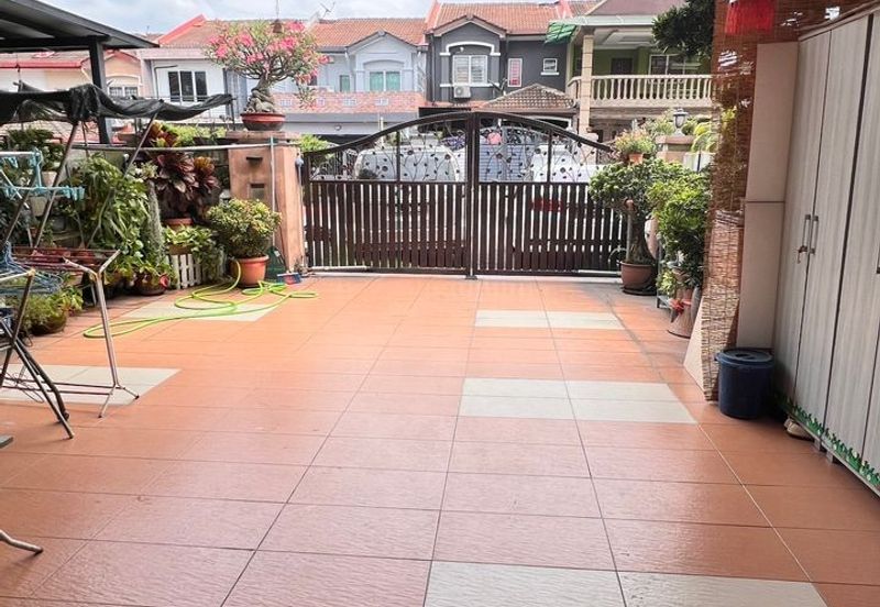 Taman Saujana Puchong