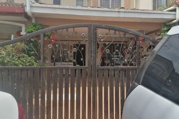 Taman Saujana Puchong