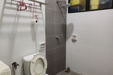 Bandar puteri 6 serena 2 Storey,Bandar puteri puchong ,selangor