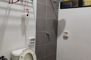 Bandar puteri 6 serena 2 Storey,Bandar puteri puchong ,selangor