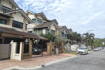 Hijauan Residence