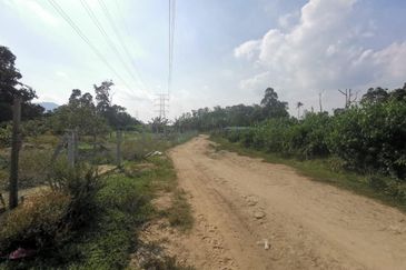 Mantin 3 Arce Agriculture Land, TNB & Water Supply