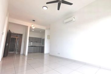 La Thea Residences @ 16 Sierra