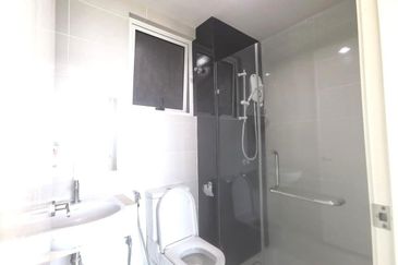 La Thea Residences @ 16 Sierra