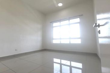 La Thea Residences @ 16 Sierra