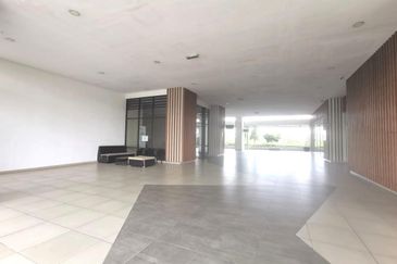 La Thea Residences @ 16 Sierra