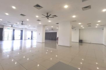 La Thea Residences @ 16 Sierra