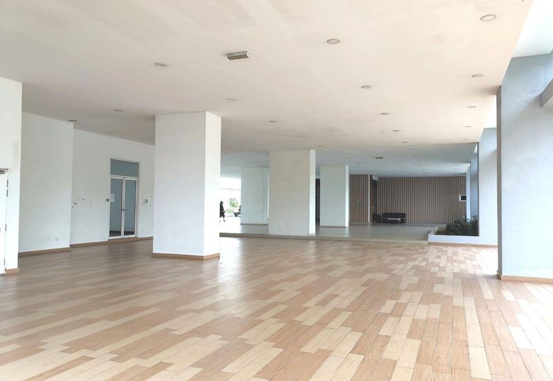 La Thea Residences @ 16 Sierra