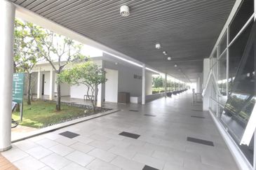 La Thea Residences @ 16 Sierra