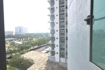 La Thea Residences @ 16 Sierra
