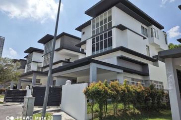 Garden Villa @ Green Beverly Hills