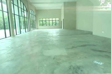 Ivoris @ Eco Majestic