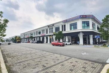 Ivoris @ Eco Majestic