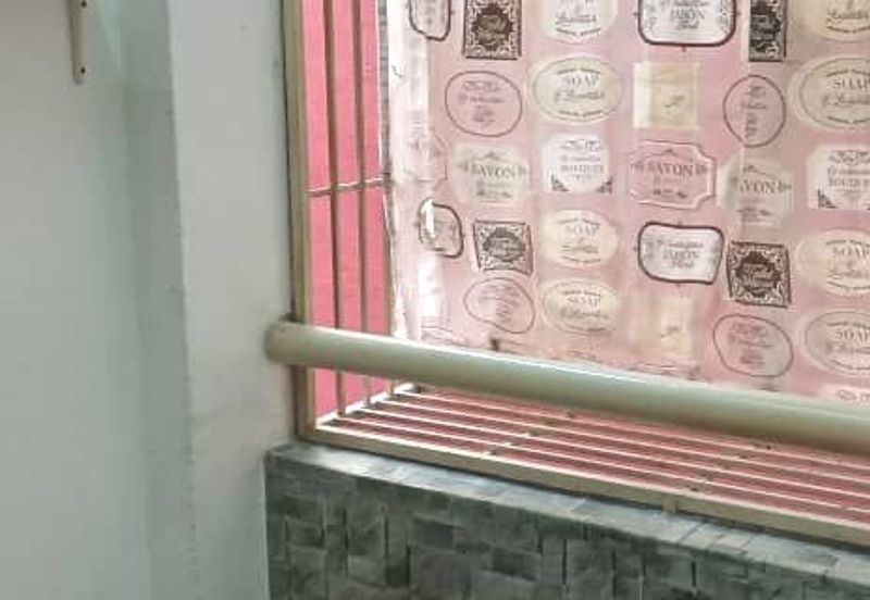 Kekwa Apartment @ Putra Perdana