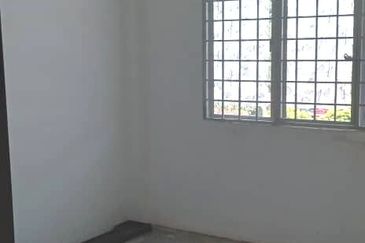 Kekwa Apartment @ Putra Perdana