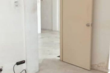 Kekwa Apartment @ Putra Perdana