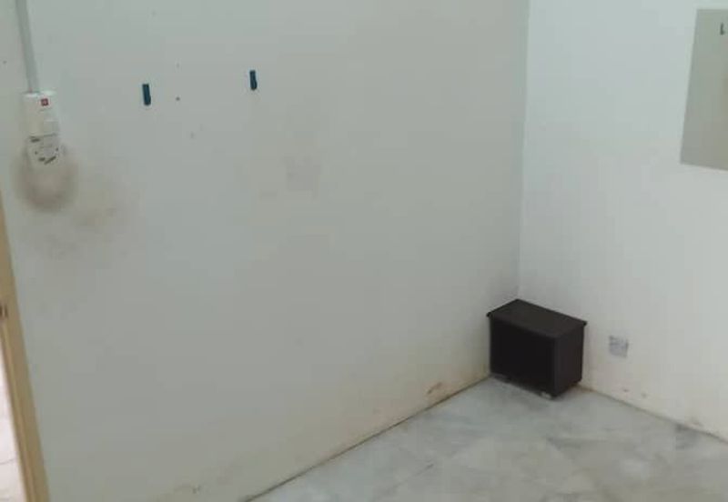 Kekwa Apartment @ Putra Perdana