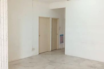 Kekwa Apartment @ Putra Perdana