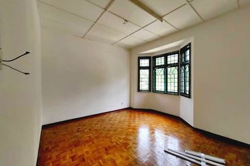 Taman Saujana Puchong