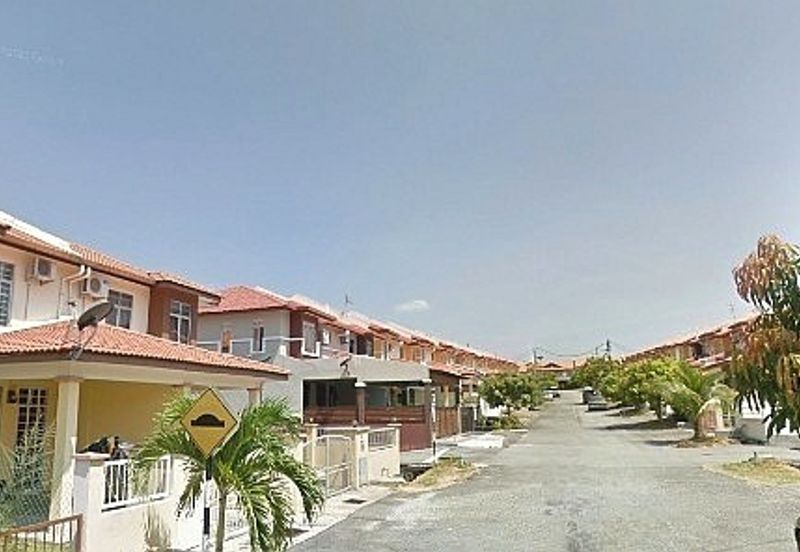 Taman Mawar, Bandar Baru Salak Tinggi