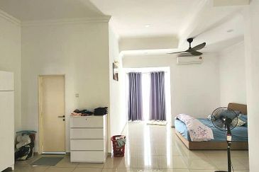 Damaris @ Ara Sendayan