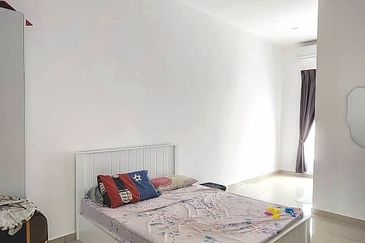 Damaris @ Ara Sendayan