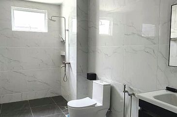 Damaris @ Ara Sendayan