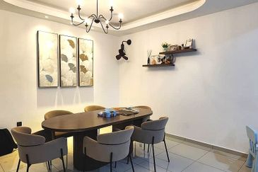 Damaris @ Ara Sendayan