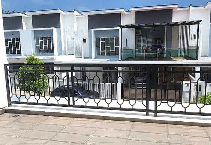 Damaris @ Ara Sendayan