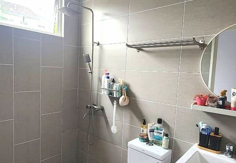 Damaris @ Ara Sendayan