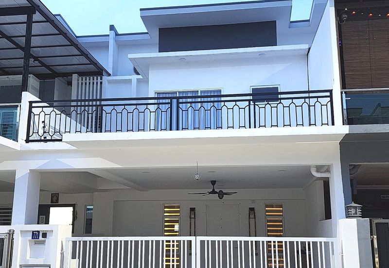 Damaris @ Ara Sendayan