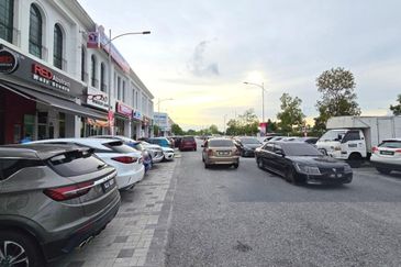 Silver Square @ Eco Majestic