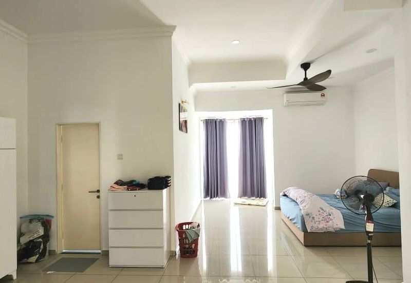 Damaris @ Ara Sendayan