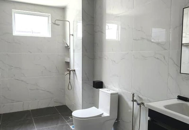 Damaris @ Ara Sendayan