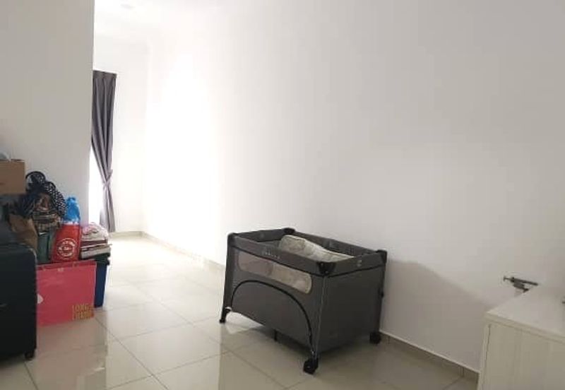 Damaris @ Ara Sendayan