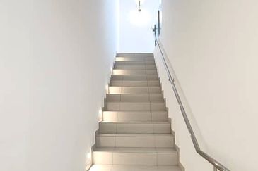 Damaris @ Ara Sendayan