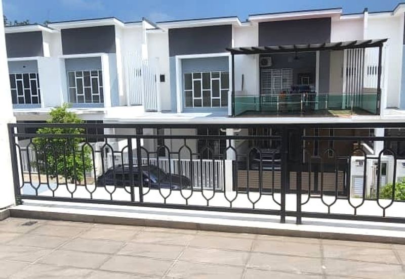 Damaris @ Ara Sendayan