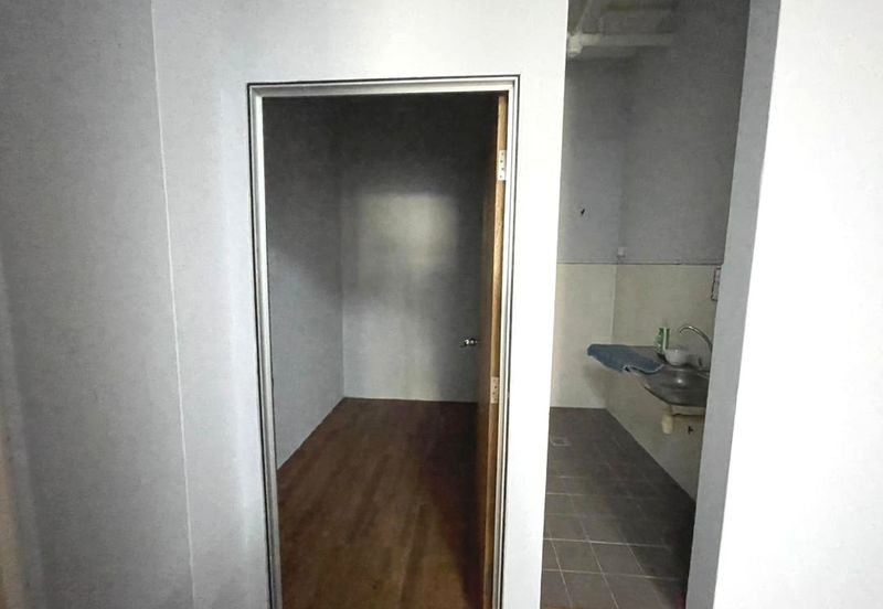 Laman Seri Business Park