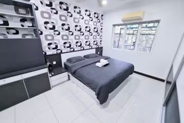 College Heights Garden Resort