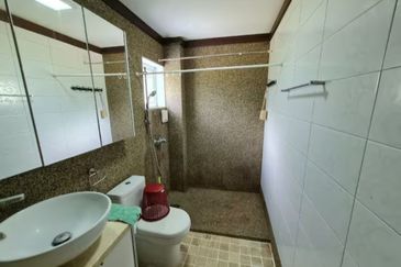 College Heights Garden Resort