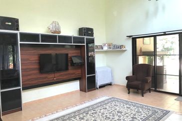 College Heights Garden Resort